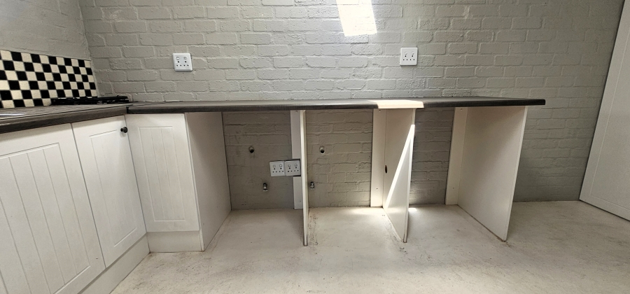 4 Bedroom Property for Sale in Paradise Beach Western Cape